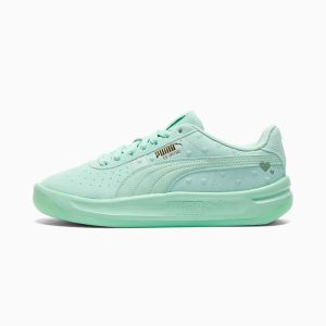 GV Special Hearts Women's Sneakers